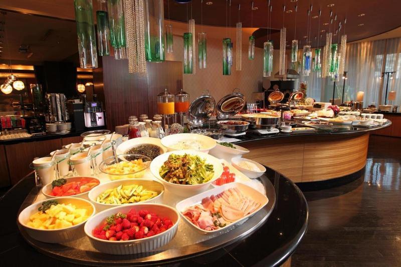 Ana Crowne Plaza Kumamoto New Sky By Ihg Hotel Bagian luar foto